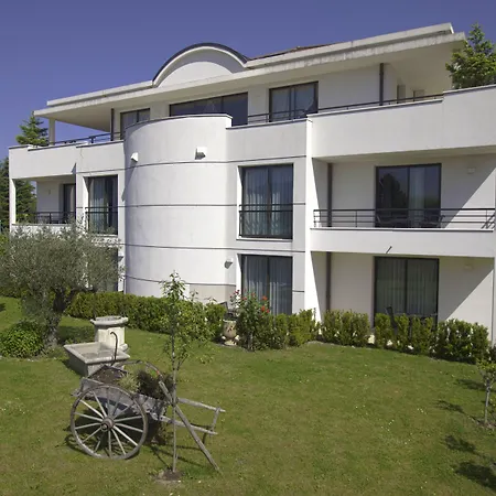 Les Muses Otel 3*